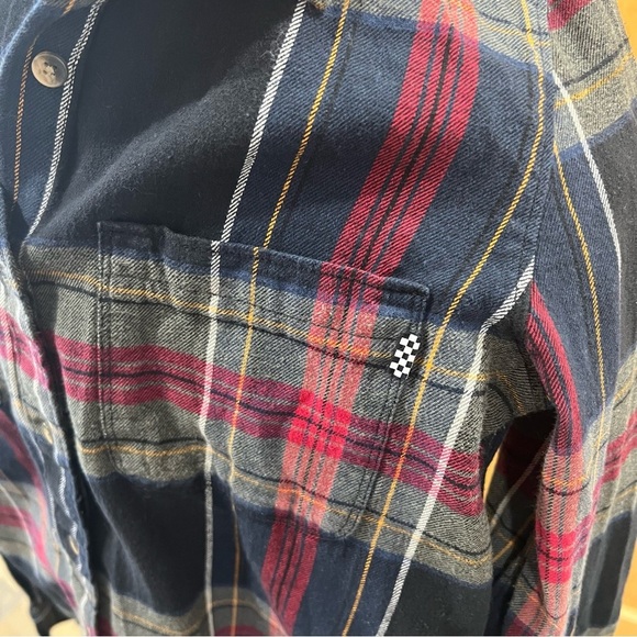 Vans Flannel Button Up Shirt Womens Medium Plaid Cotton Long Sleeve Collared - Picture 9 of 9